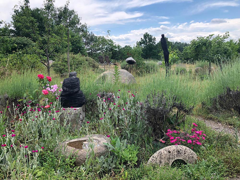 images/gartenbilder/hoppenwalde-garten-skulpturengarten/skulpturengarten_f.jpg