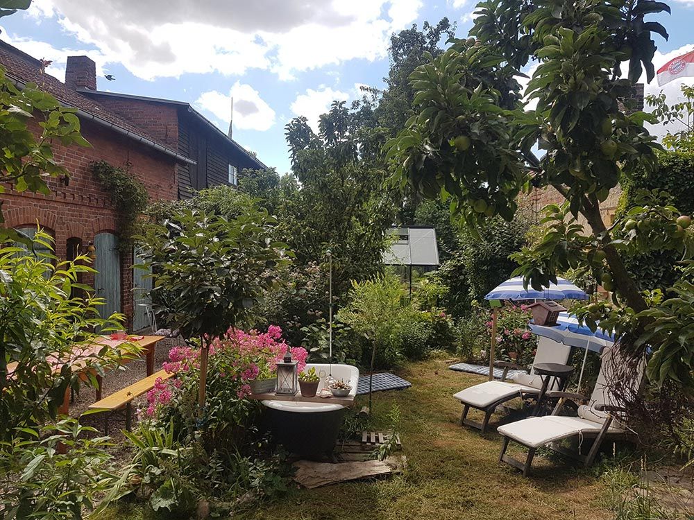 images/gartenbilder/luebz-gardin-chapeau-vert-weber/garten_weber_2.jpg